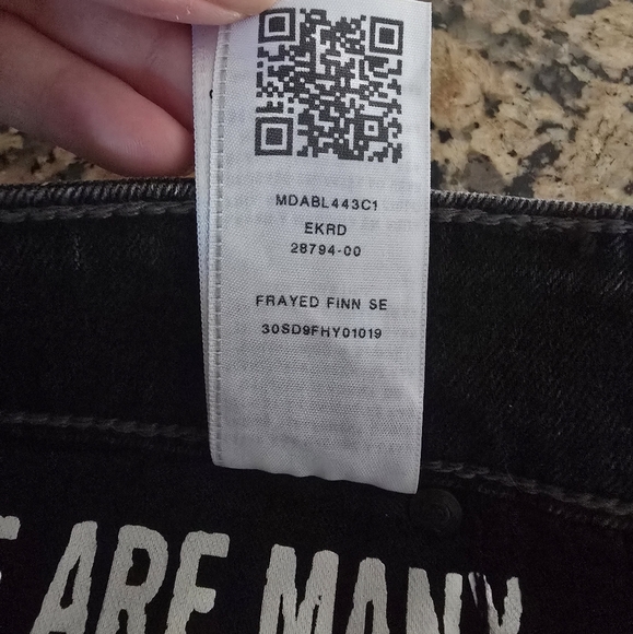 True Religion FINN FRAYED SKINNY MENS JEAN Black zippers size 28 - Picture 15 of 15